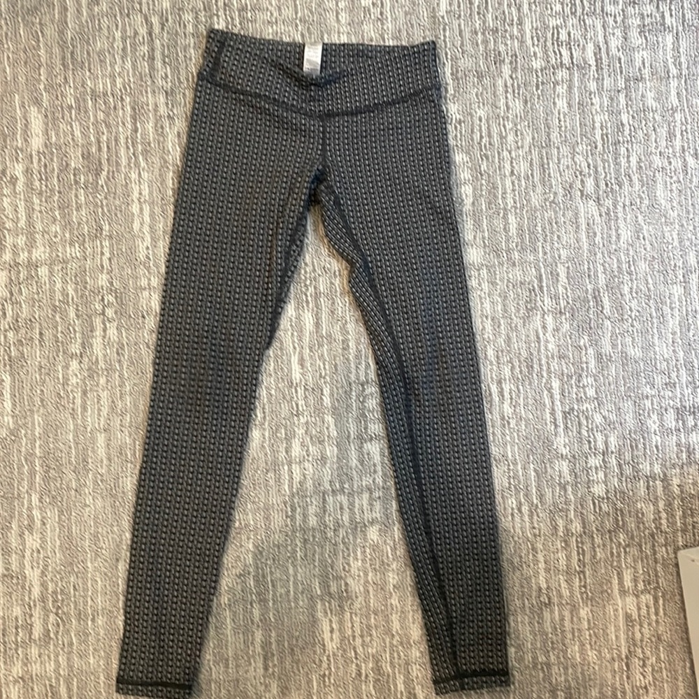 ivivva by lululemon girls gray patterned leggings